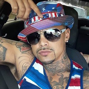 Meet your Posher, Damian